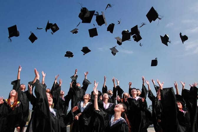 Quick Loans for Students: Bridging the Gap Between Tuition and Financial Aid